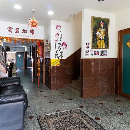 Reddoorz Near Aljunied Mrt Singapura Exterior foto