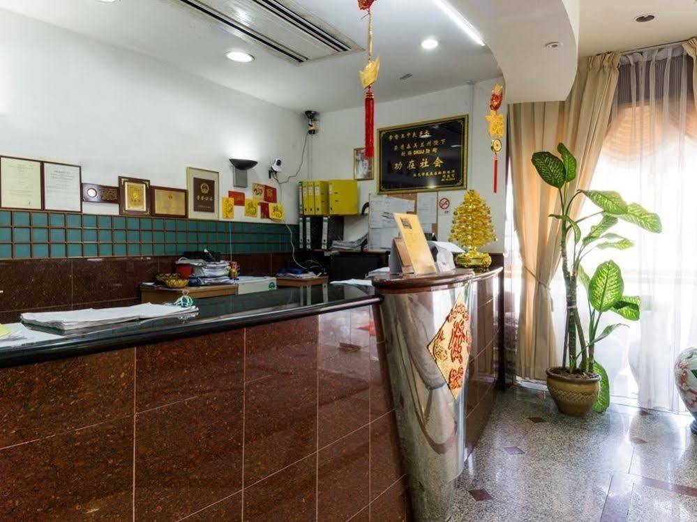 Reddoorz Near Aljunied Mrt Singapura Exterior foto